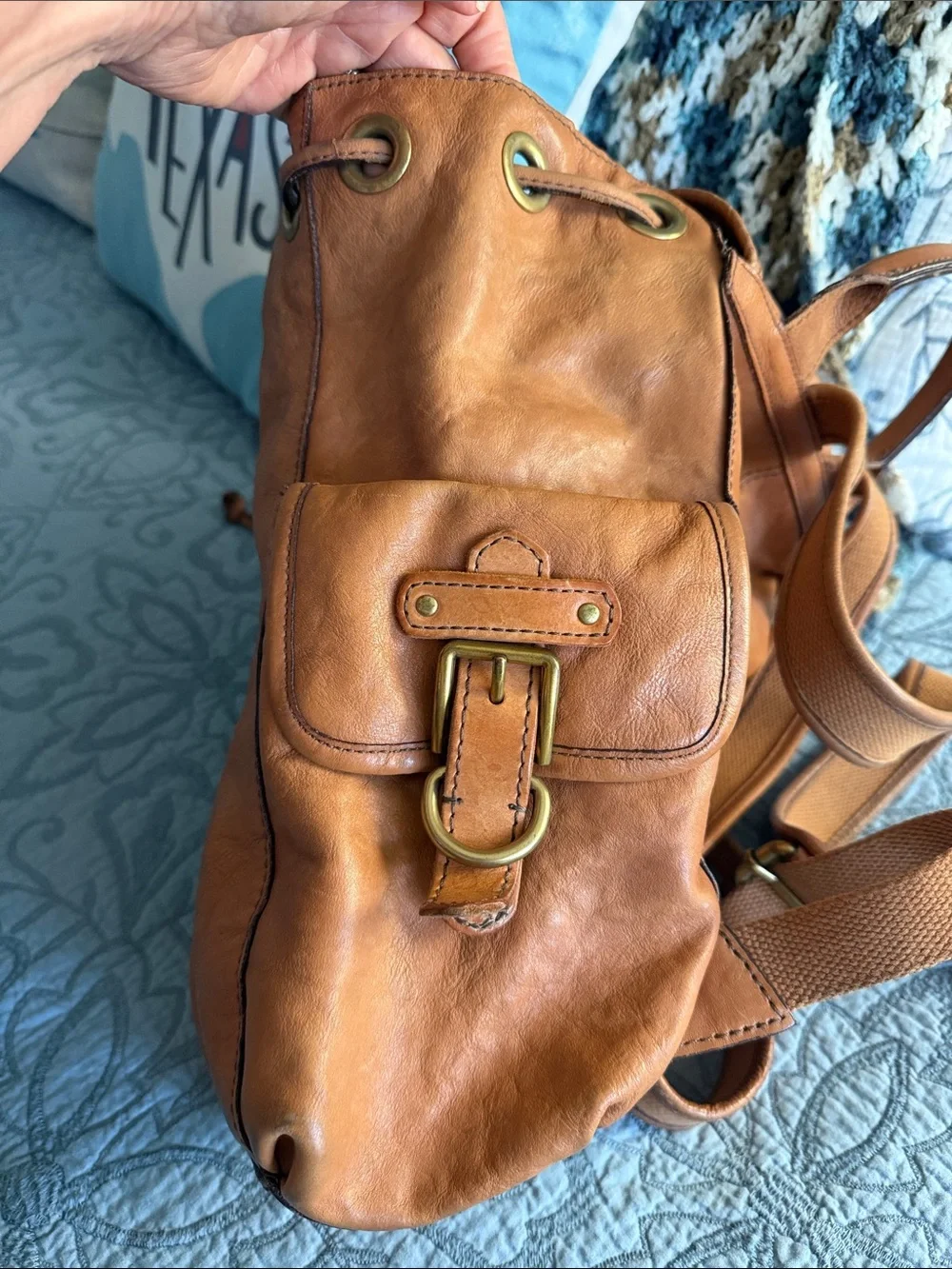 PREOWNED Vintage Fossil Classic Tan Leather Backpack Medium Size